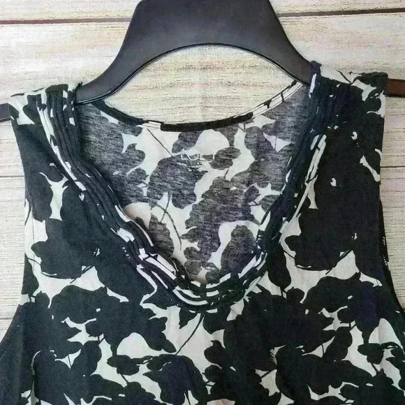 LOFT women's black and white tank top blouse size small - Picture 7 of 7